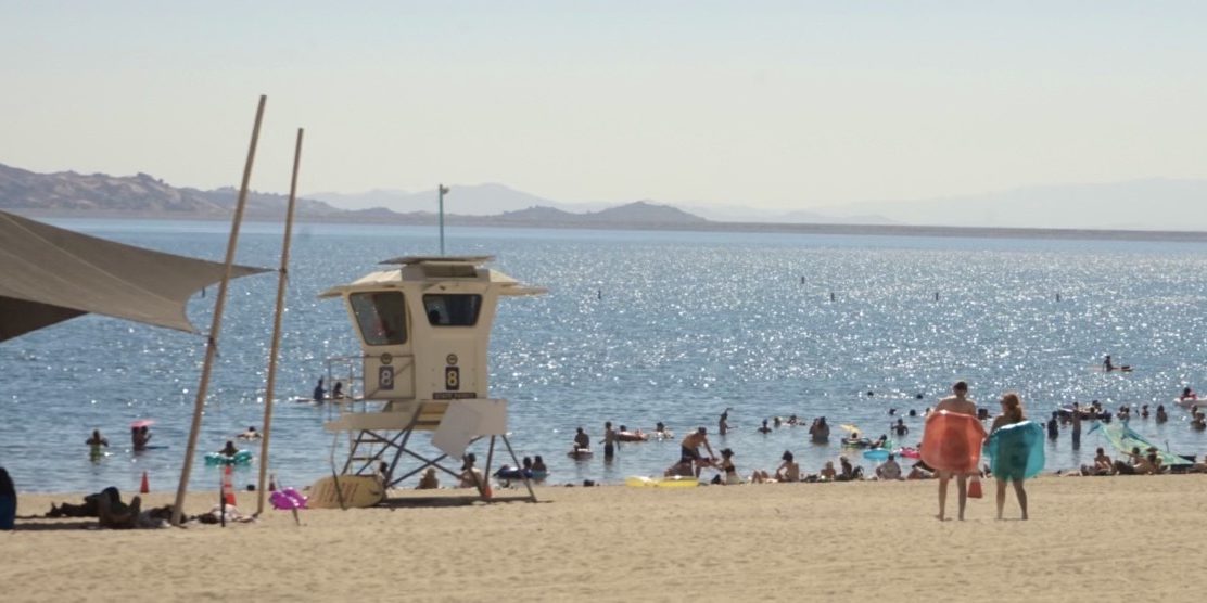 desertdaze A beach scene at Desert Daze @ Lake Perris State Recreation Area