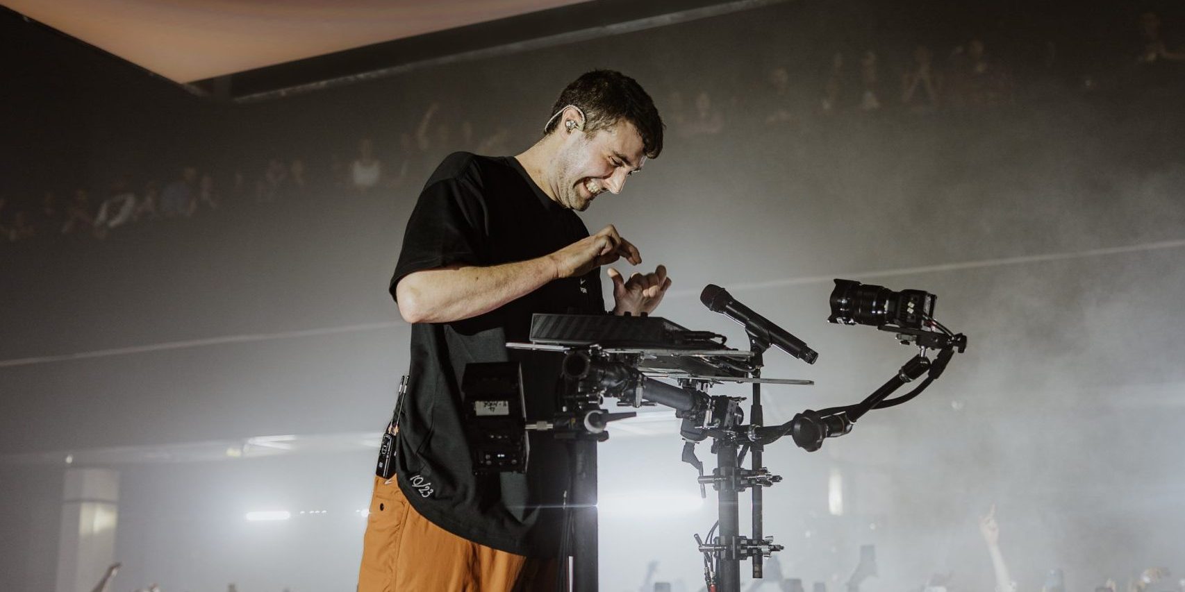 JBAJSEL_FRED-AGAIN-SHRINE-LA_2023_1025_001709_9849 (2)