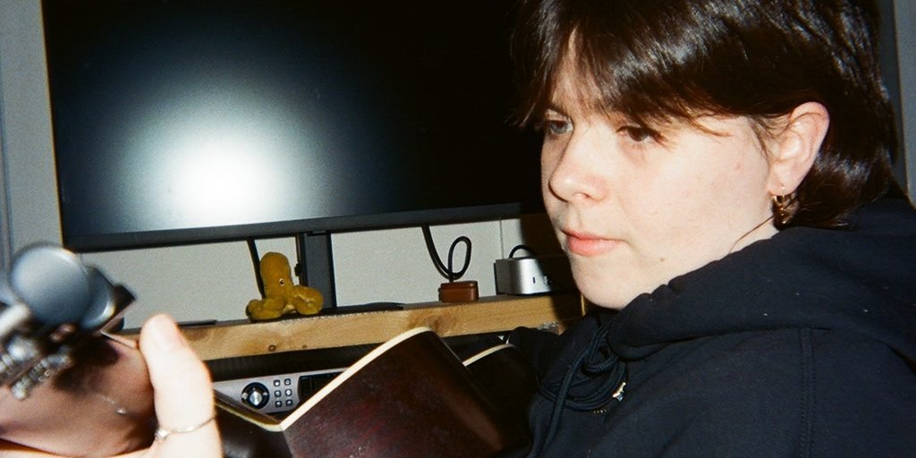 Leith Ross – photo cred Shayla Loewen