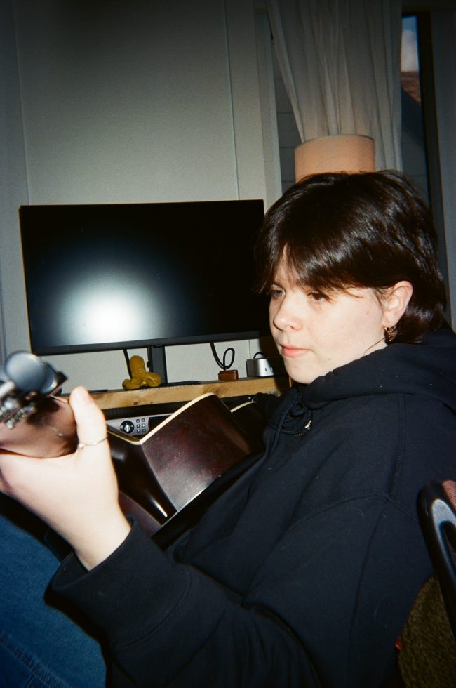 Leith Ross – photo cred Shayla Loewen